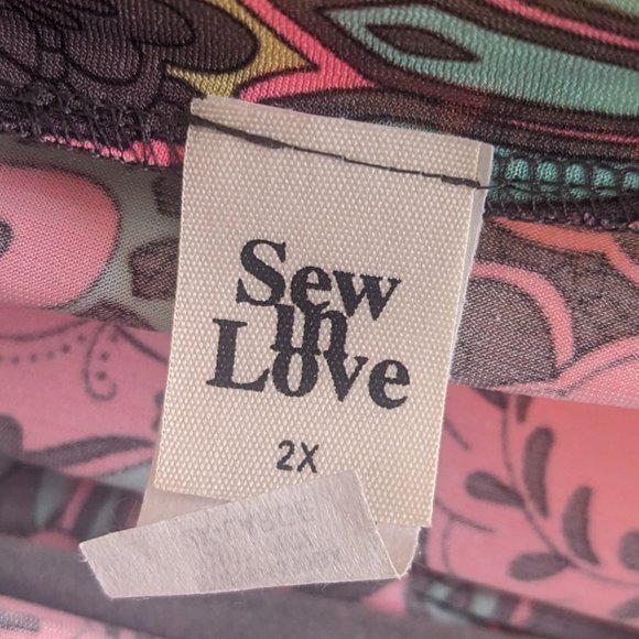 Beautiful Plus Size Tunic Top - Picture 7 of 8